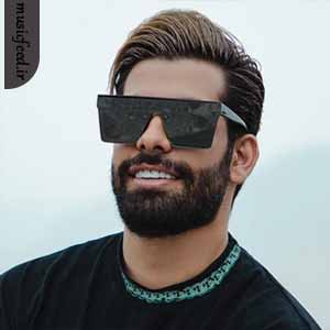 دانلود آهنگ من تو یه اتاق تاریک و باز بارون بارید