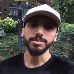 دانلود آهنگ عشقم اینه بهت خیره بشم چشمات فقط منو ببینه دانلود آهنگ عشقم اینه بهت خیره بشم چشمات فقط منو ببینه