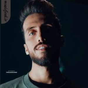 دانلود آهنگ عشقم اینه موهات رو شونه هام باشه و تو دستام بپیچه دانلود آهنگ عشقم اینه موهات رو شونه هام باشه و تو دستام بپیچه